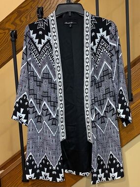 Beautifully Couture Jacket Embroidered Detail Lined Black White Geometric SZ. Sm